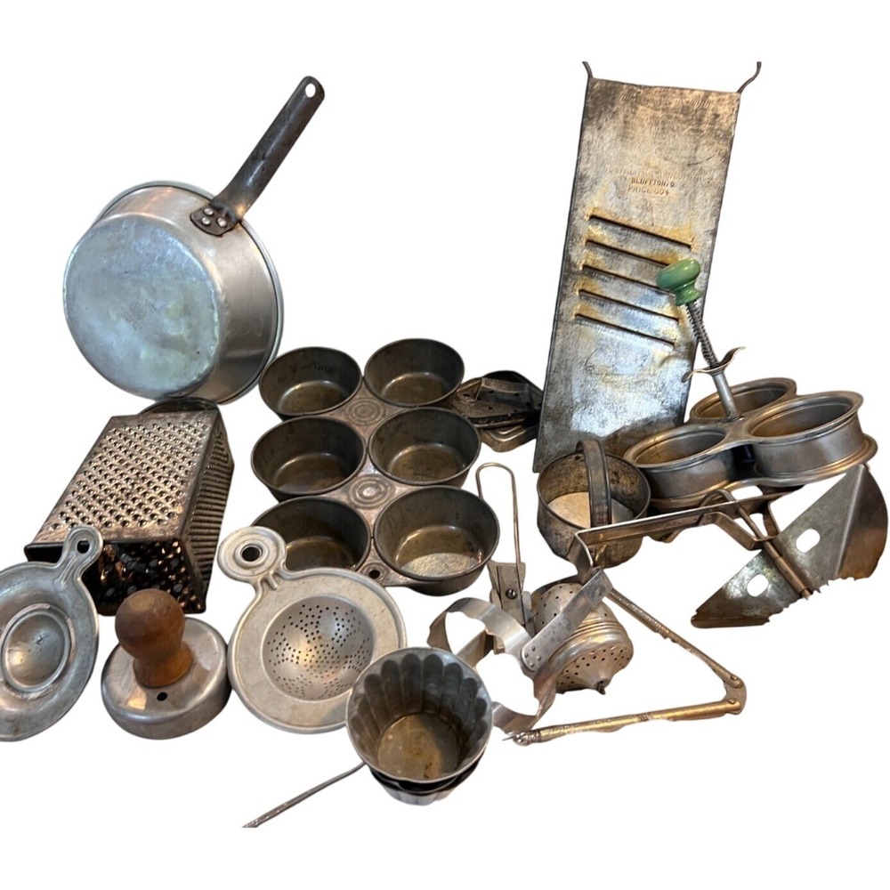 Vtg‎ Aluminum Kitchen Tool Lot Utensils Kitchenware Pot  Muffin Tin Cookies